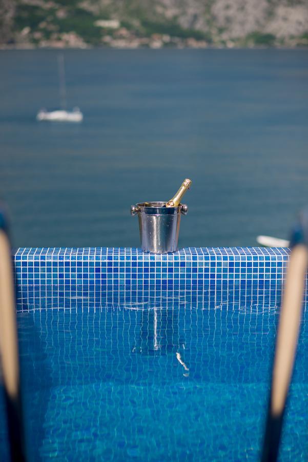 Stoliva Residence With Infinity Pool コトル エクステリア 写真